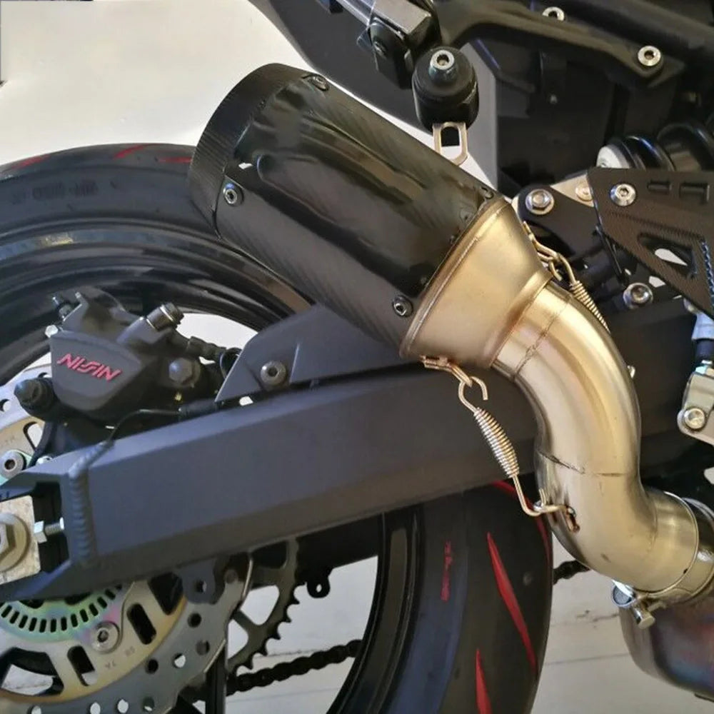 Compatible con Kawasaki Z900, FZ6, RC390, S1000XR, Ninja 400 y más modelos con entrada 51 mm. Sonido deportivo, menor peso y look racing 🔥